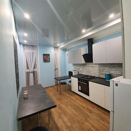 Avalon На Чорновола Apartamento Lviv Exterior foto